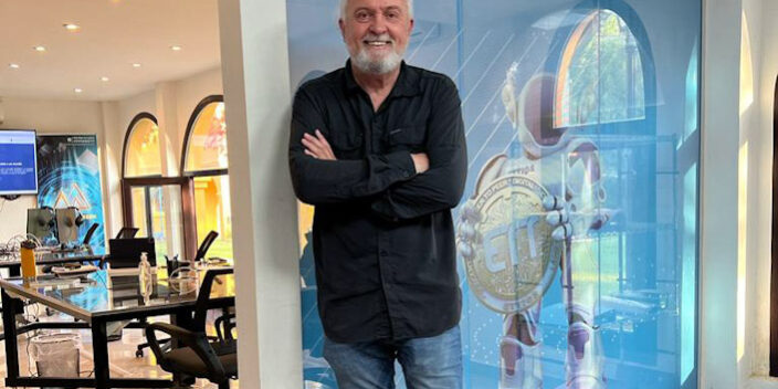 Adrián Sirio 3 Ettios