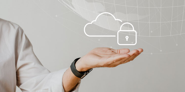 Hand holding cloud system with data protection HPE