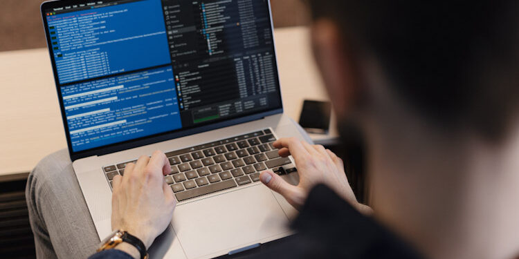 Especialistas y programadores Especialistas TI