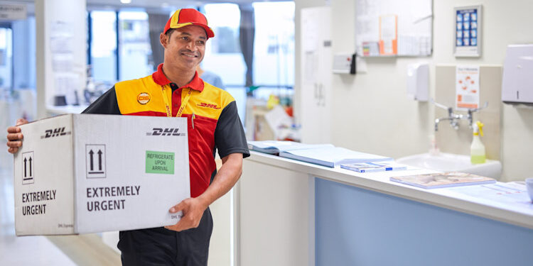 DHL suministros meducoss DHL Health Logistics