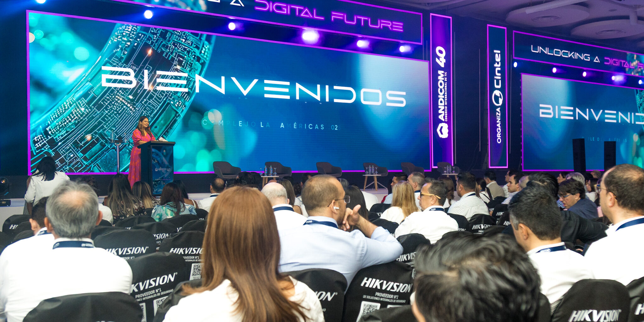 Apertura #ANDICOM40_1 48% de los usuarios de Internet