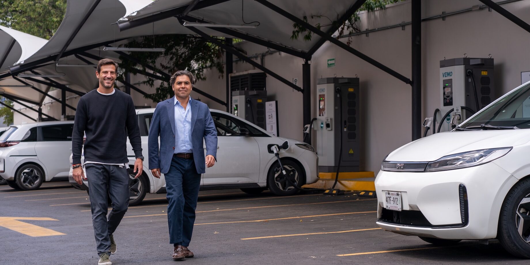 Germaěn y Roberto 2025 movilidad eléctrica en México